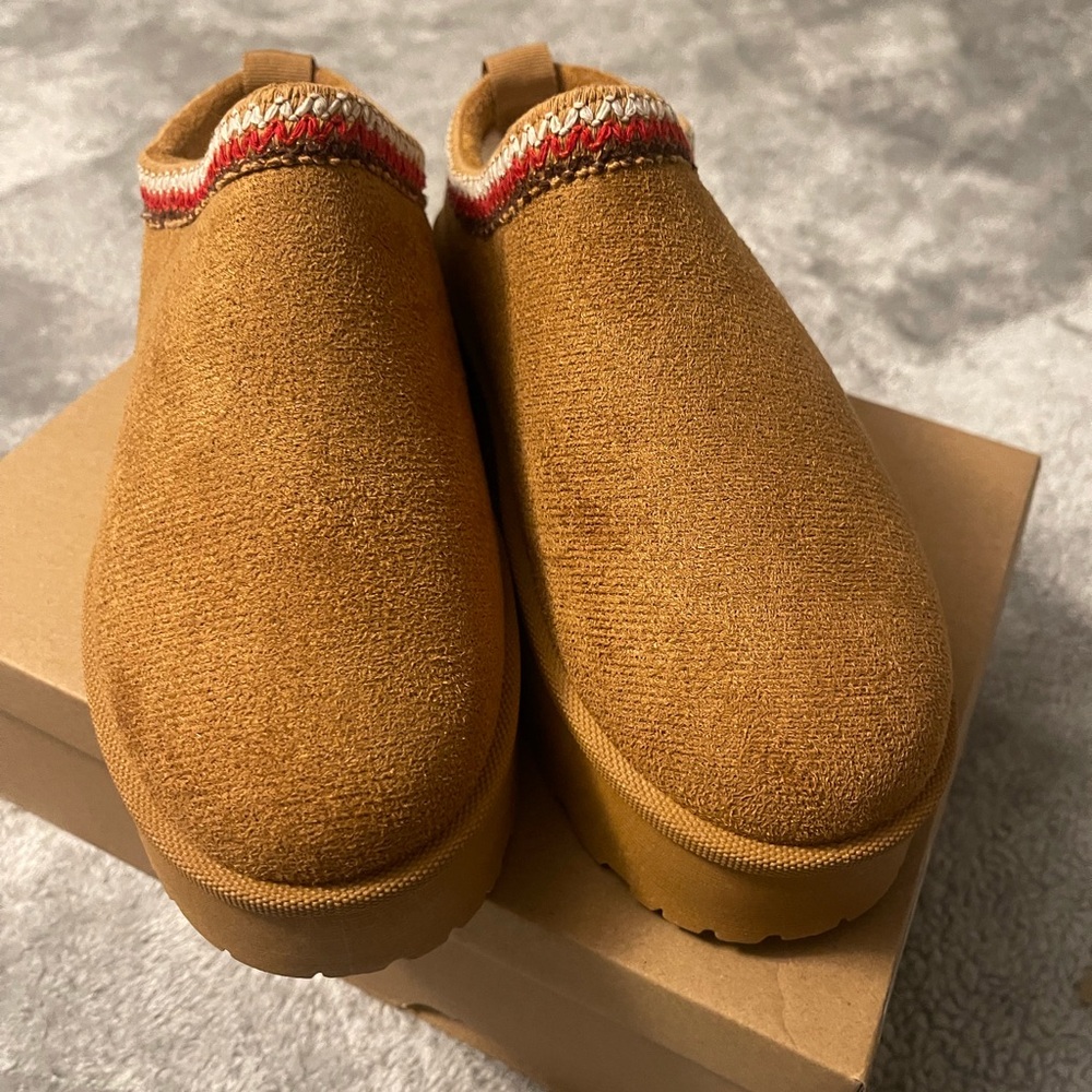 Brown Slip-On Platform Shoes with Red Accent
